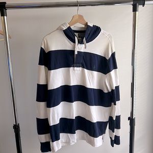 Ralph Lauren hooded long-sleeve shirt. Size L. Garment shows no sign of wear.